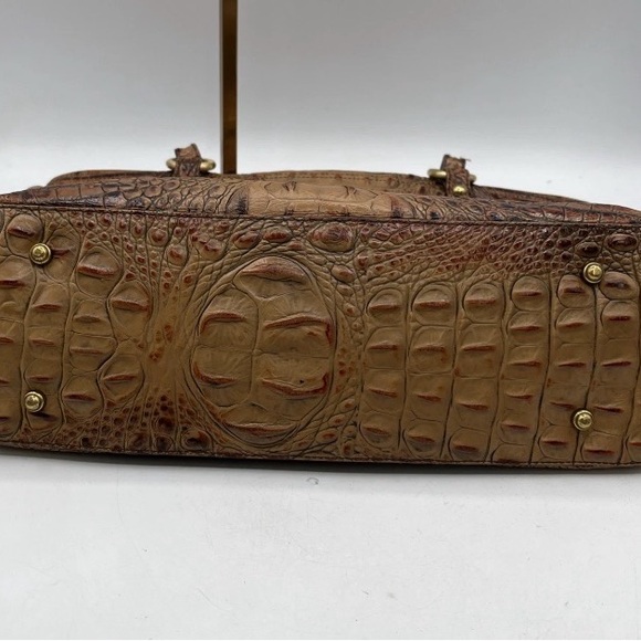 Brahmin Brown Croc-Embossed Leather Tote w/dust bag - Picture 5 of 6